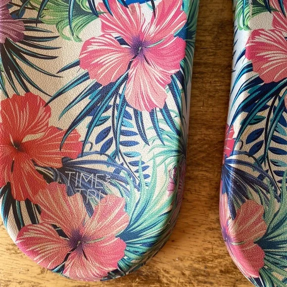 Slides 9-10 - Picture 3 of 4